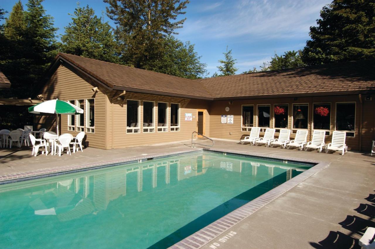 Welches Whispering Woods Resort מראה חיצוני תמונה