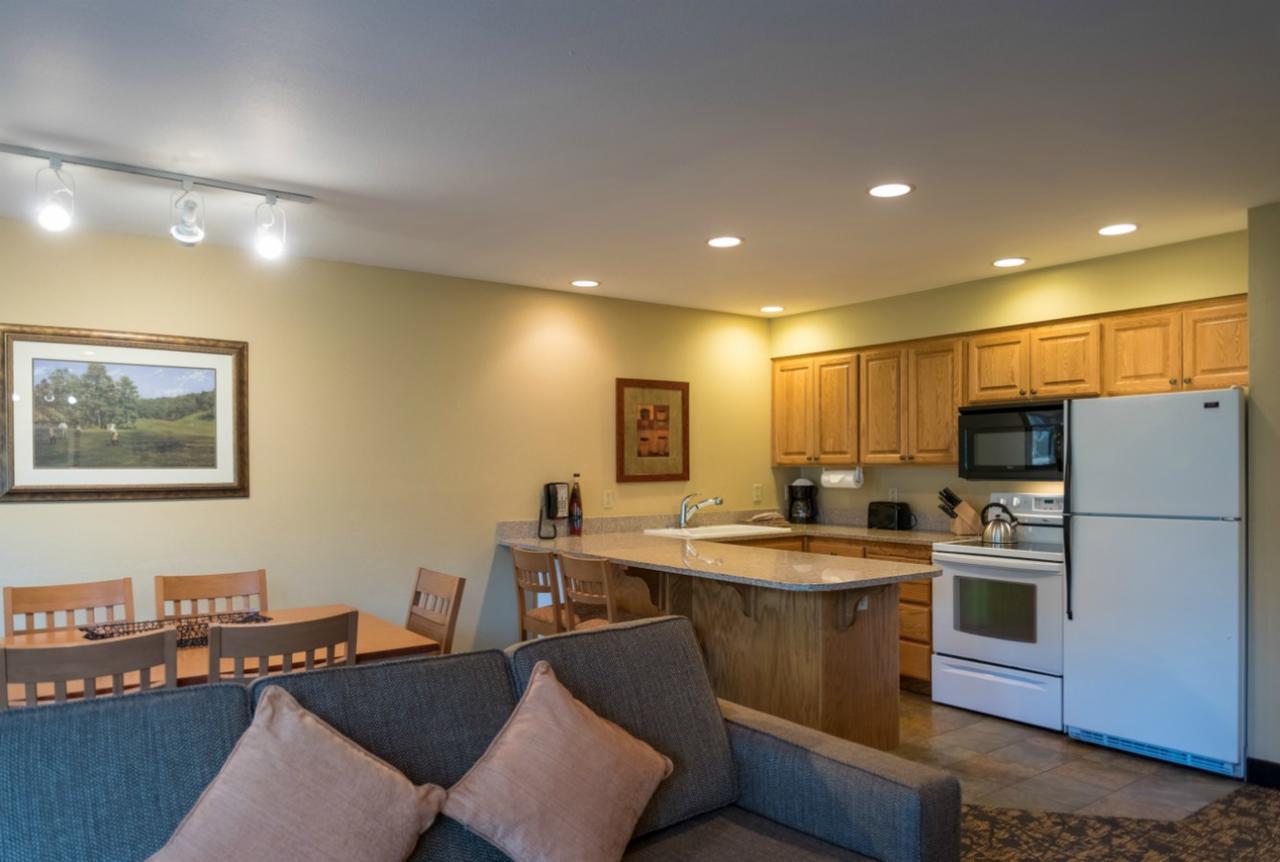 Welches Whispering Woods Resort מראה חיצוני תמונה