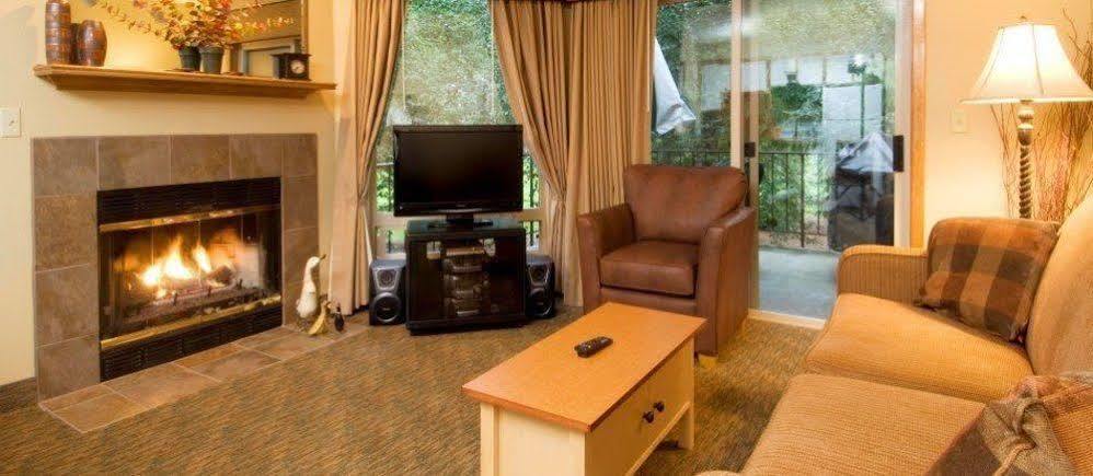 Welches Whispering Woods Resort מראה חיצוני תמונה